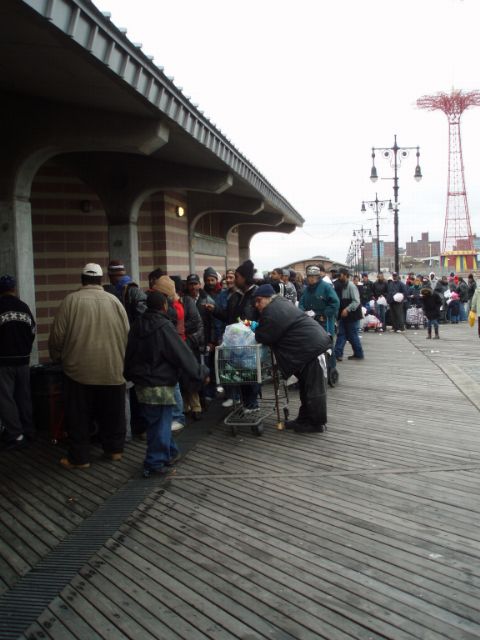 Xmas_Under_the_Boardwalk_200602.jpg