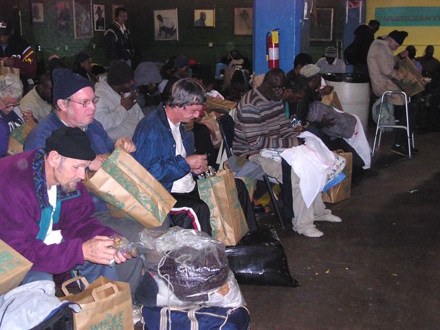 Holiday_Street_Meals_2007_DistB_020w.jpg
