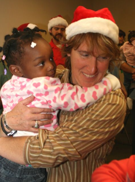 Holiday_Carolling_2007A_057w.jpg
